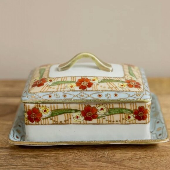 Antique Hand-Painted Nippon Japan Porcelain Covered Box with Tray - Picture 1 of 16